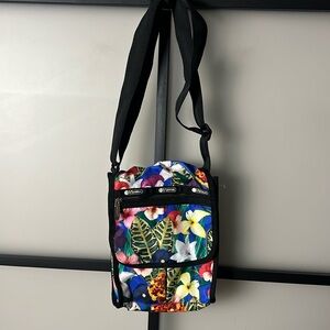 LeSportsac Jardin Azul Village Crossbody Bag NWOT